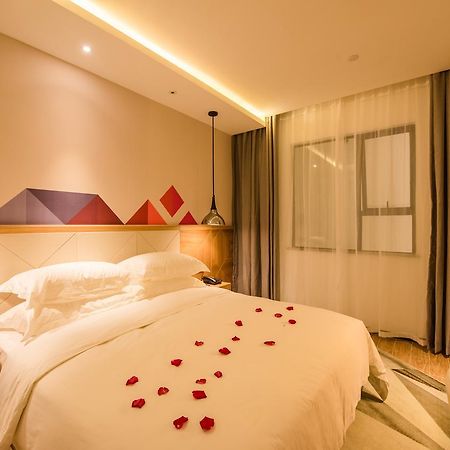 Borrman Hotel Guangzhou Tianhe Sports Center Экстерьер фото