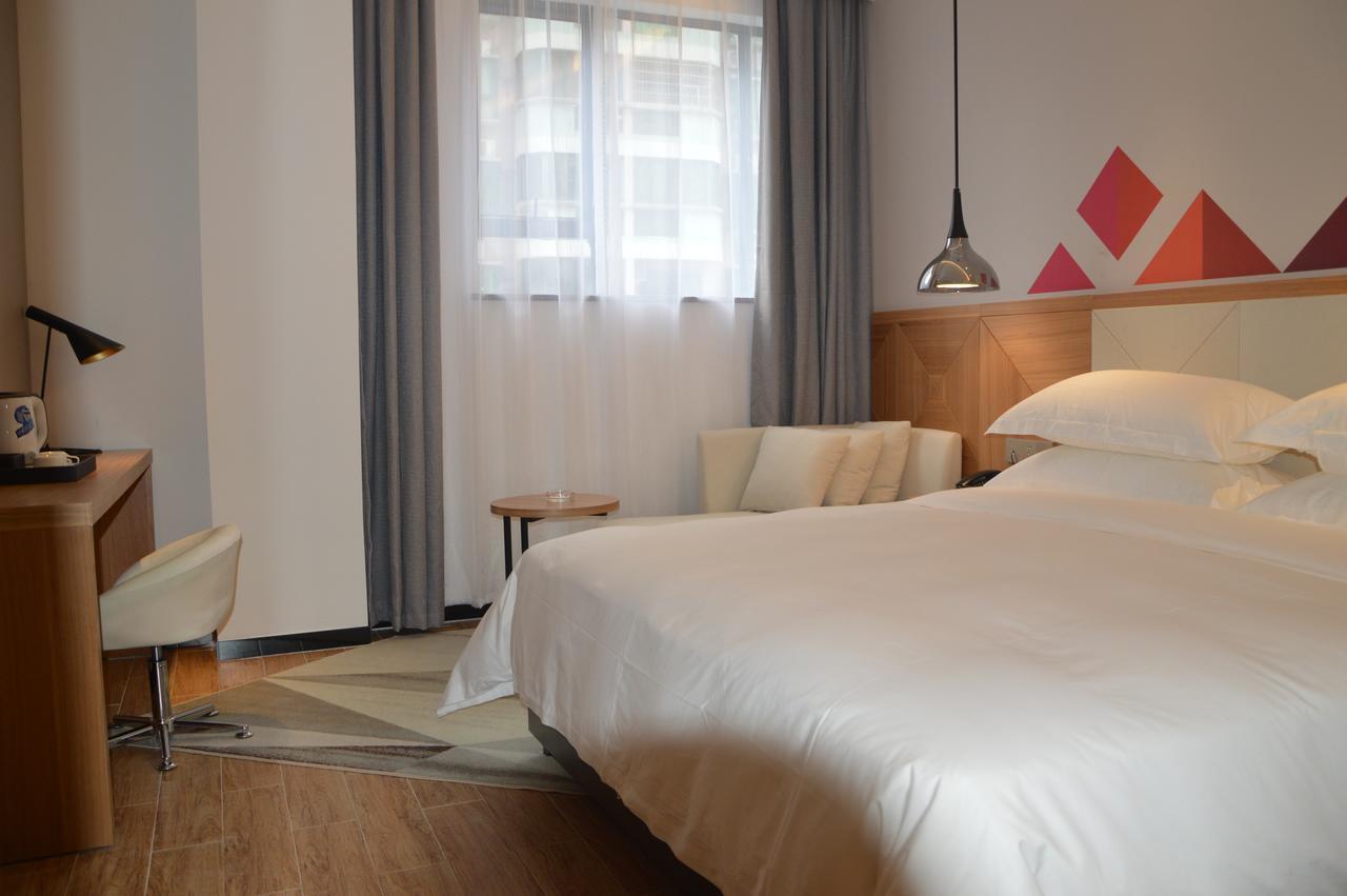 Borrman Hotel Guangzhou Tianhe Sports Center Экстерьер фото