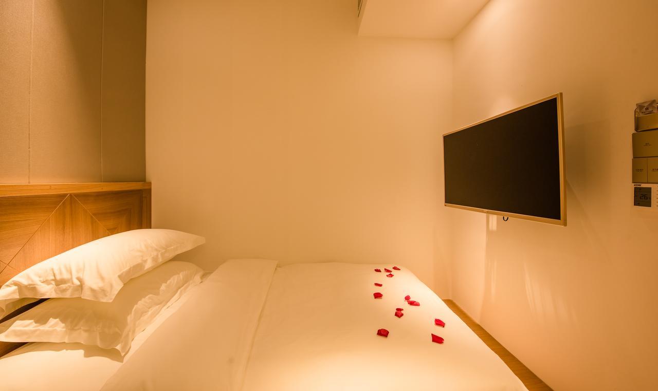 Borrman Hotel Guangzhou Tianhe Sports Center Экстерьер фото